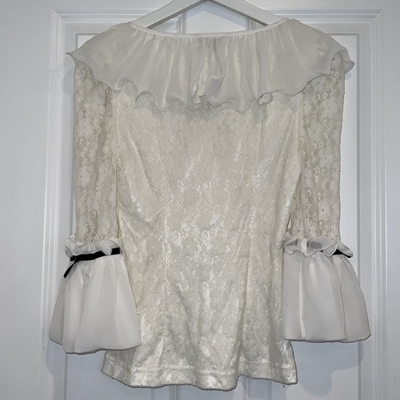 Lace Ruffle Blouse - Picture 5 of 6